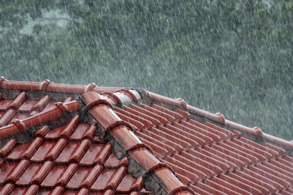 Condizioni meteorologiche avverse per temporali